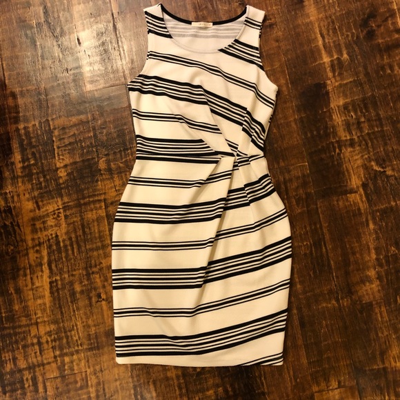 Le Lis Dresses & Skirts - Le Lis Summer Dress